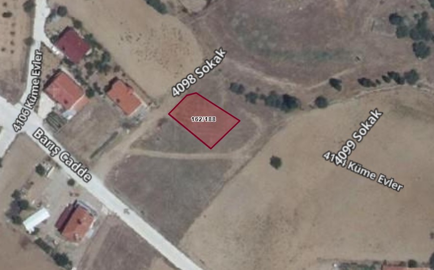 UŞAK EŞME CUMHURİYET KÖYÜNDE 460 M² ARSA  - UŞAK EŞME fotoğraf 4
